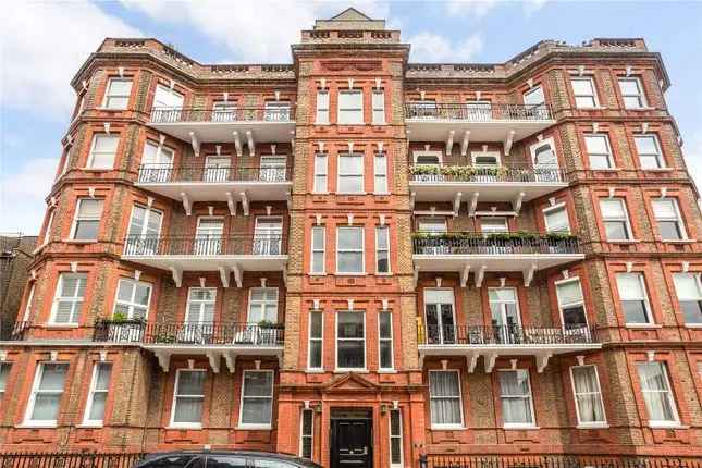 Flat for sale in Avonmore Road, London W14
