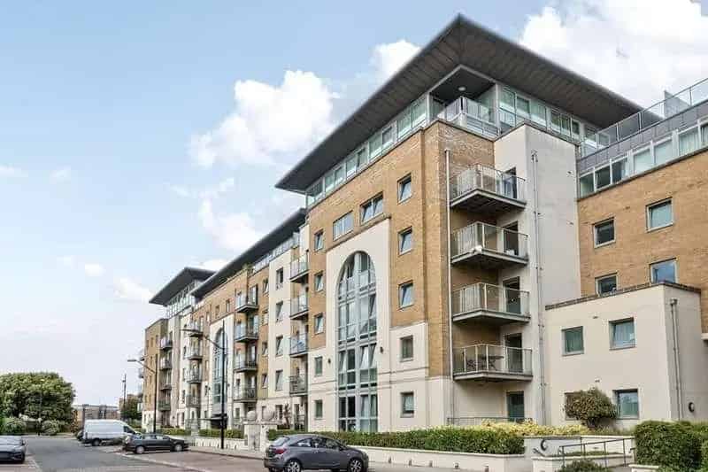 2 Bed Flat for Sale Royal Arsenal Riverside