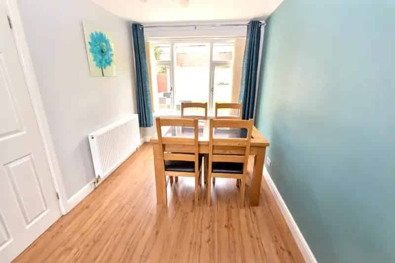 Family Home Near Leeds City Centre
