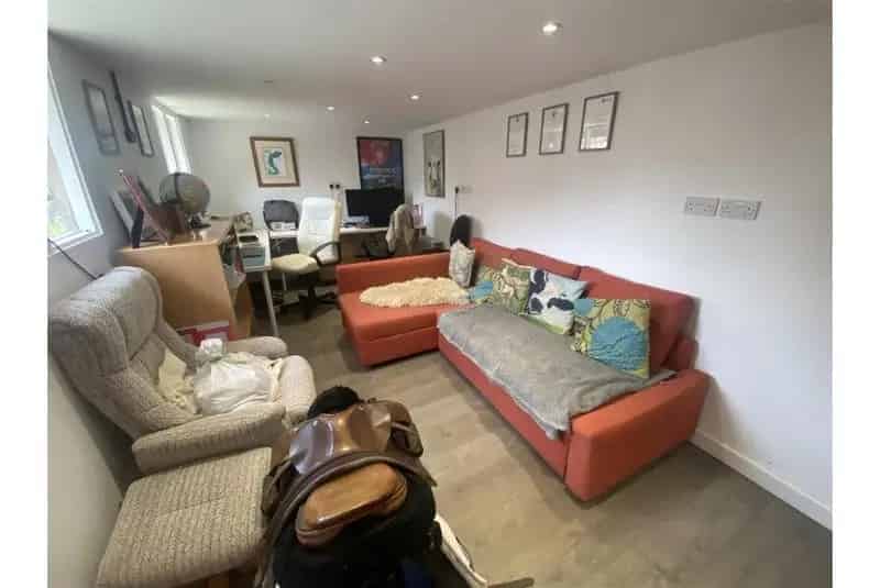 2 Bed Semi-Detached House for Sale
