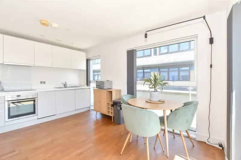 2 Bedroom Penthouse Apartment for Sale