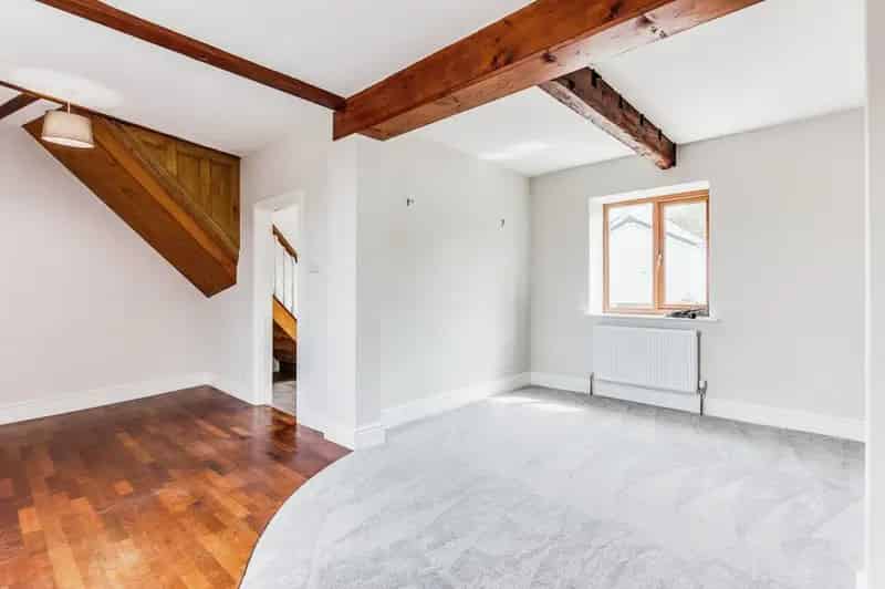 2 Bedroom End Terrace House for Rent Walton West Yorkshire
