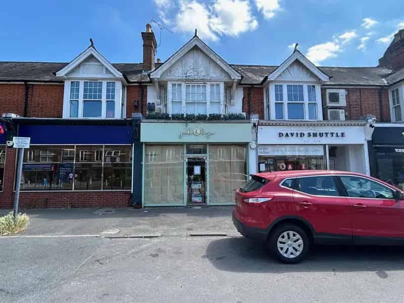 Ground Floor Retail Unit & 2-Bed Flat with Parking