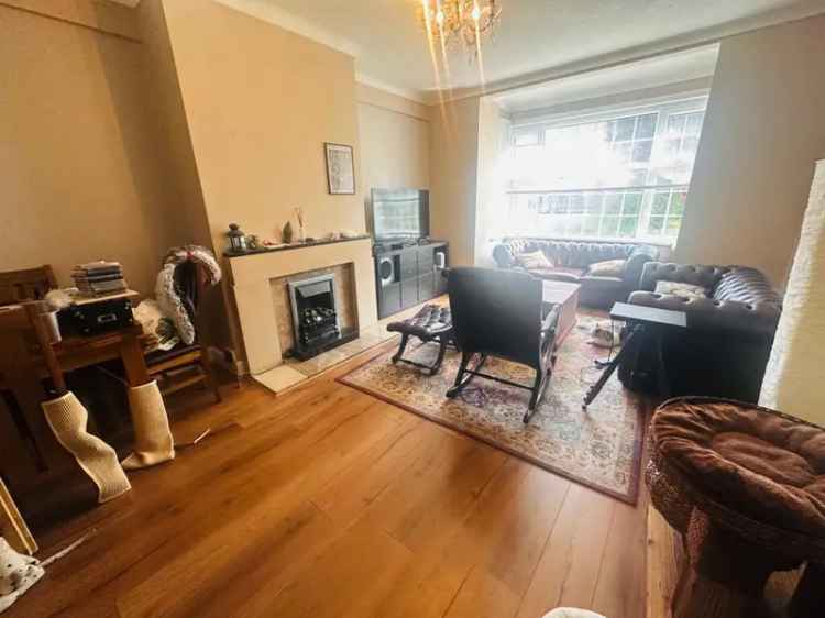 4 Bedroom Flat Zero Deposit Available Surrey Road Bournemouth