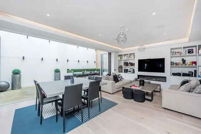 Terraced house to rent in Sunlight Mews, London SW6