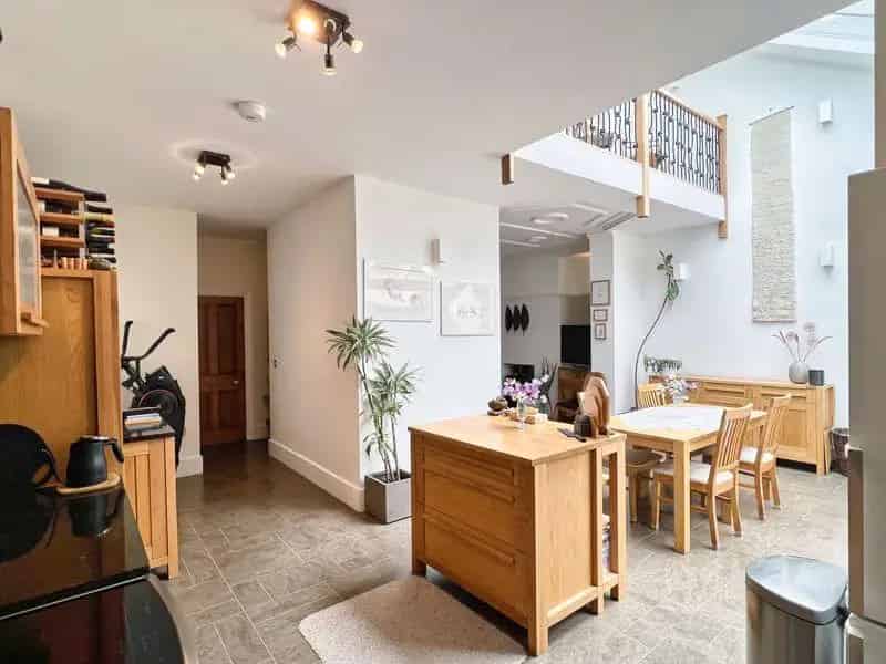 4 Bed Semi-Detached House for Sale