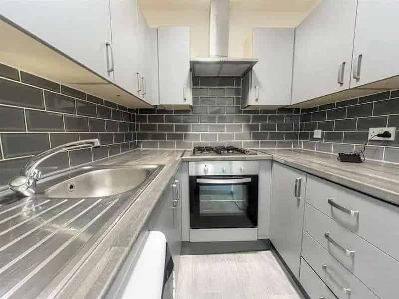1 Bed Flat for Sale Near Princess Park