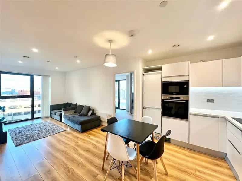 2 Bedroom Apartment to Rent