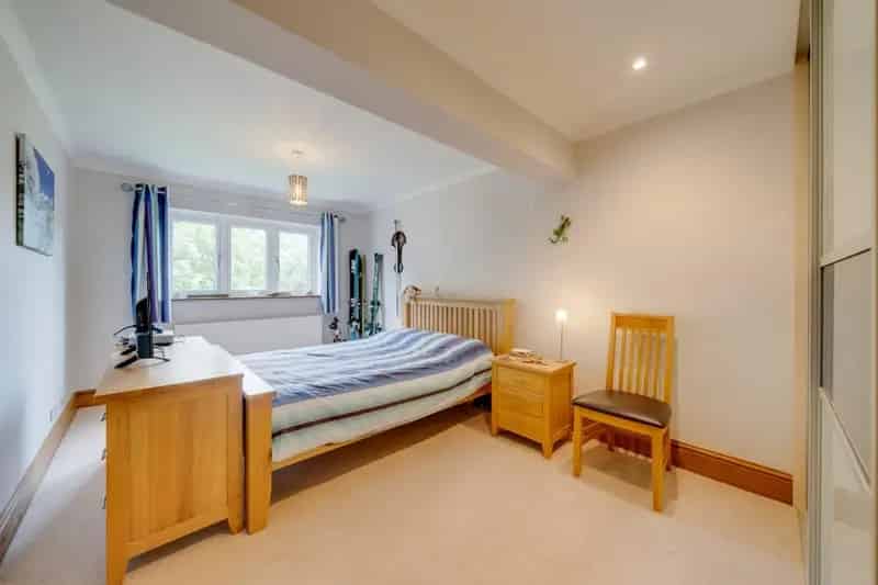 6 Bed Detached House For Sale Over 3500 Sqft