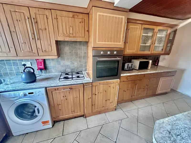 4 Bedroom House for Students and Professionals
