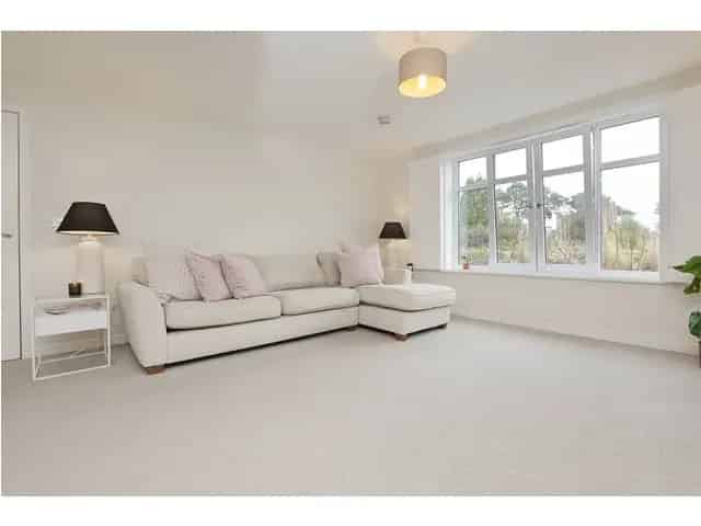 2 Bedroom Flat for Sale in Edinburgh