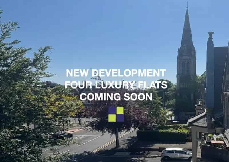 Luxury 2-Bed Flats Cardiff Roath Park Summer 2025