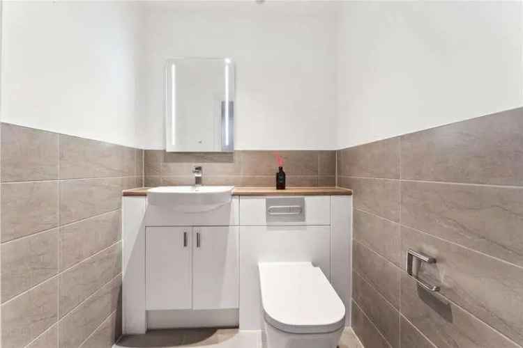 2 Bed Flat for Sale Modern Apartment with 2 Balconies and Allocated Parking