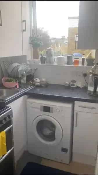 Spacious Flat with Private Balcony in Quiet Area