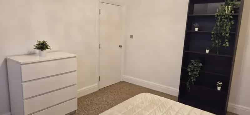 1 Bedroom House Share House to Rent