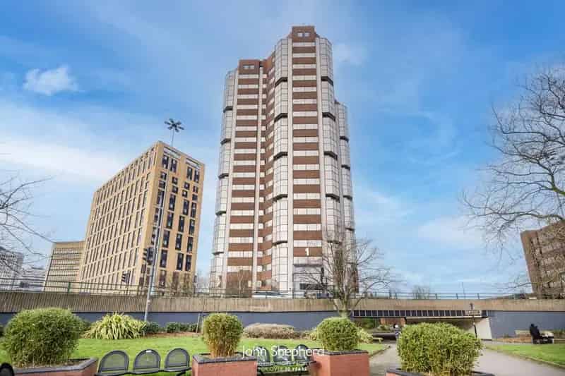 2 Bedroom Flat for Sale