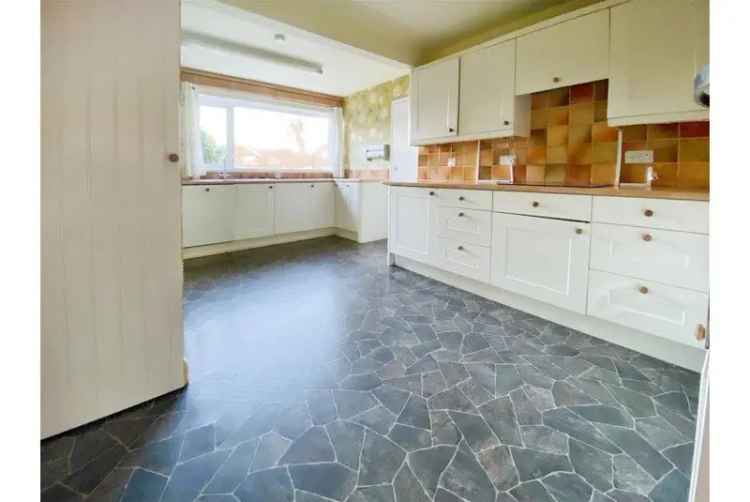 4 Bed Detached Dormer Bungalow For Sale