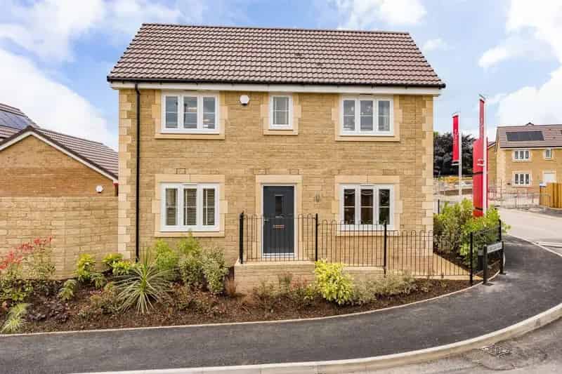 3 Bed Family Home in Frome Keyford on The Green