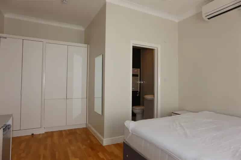 0 Bedroom Studio House to Rent in Brighton
