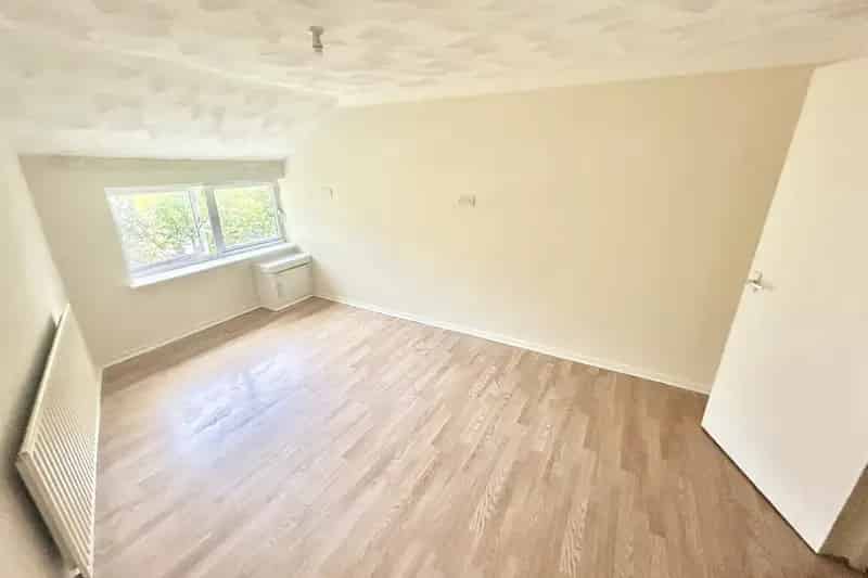 2-Bedroom Flat Western Lane Southampton