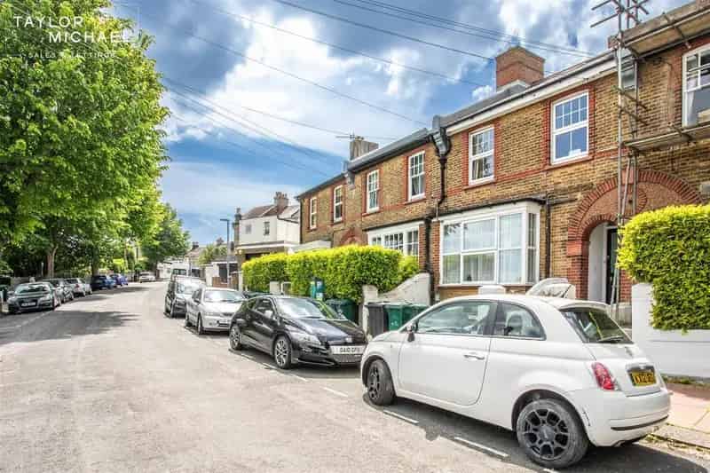 1 Bedroom Flat for Sale