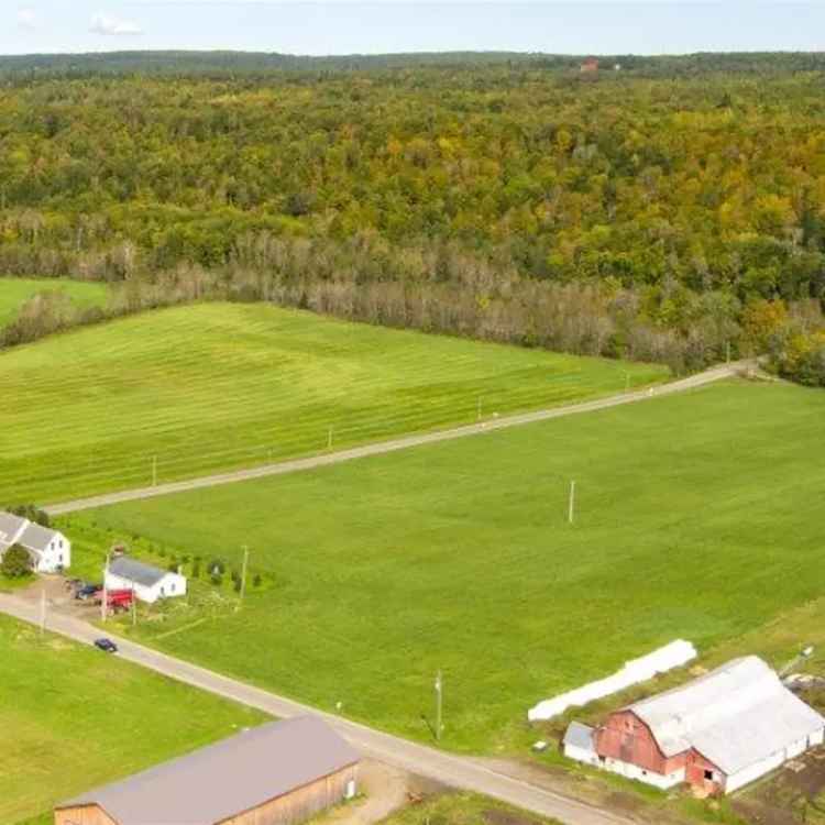 Hobby Farm for Sale in Newport Estrie