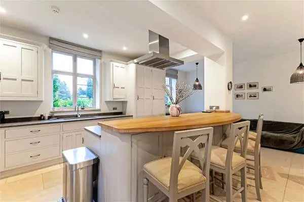 Kingwood, Henley-on-Thames, Oxfordshire, RG9 5WF | Property for sale | Savills