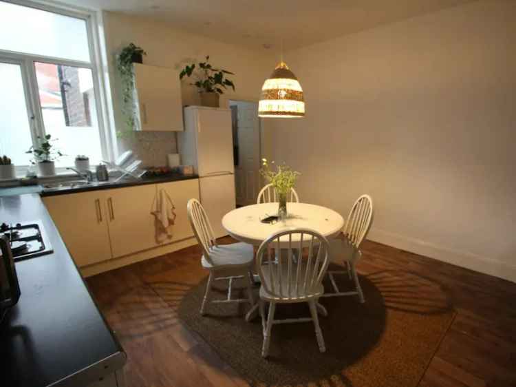 Two Bedroom Mid-Terraced House To Let Oldham