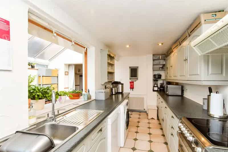 3 Bedroom Semi-Detached House for Sale Near Uckfield