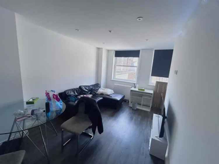 1 Bedroom Apartment Available June - Modern and Convenient