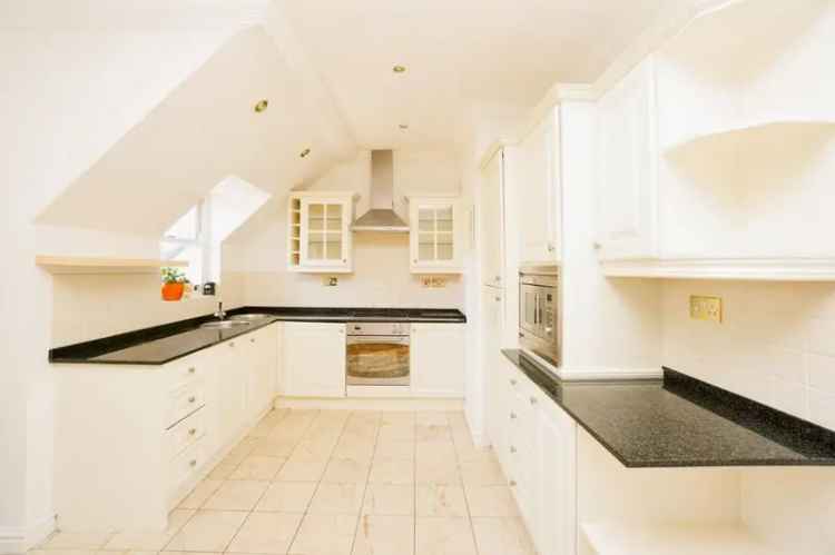 2 Bedroom Flat for Sale in Aigburth Liverpool L17