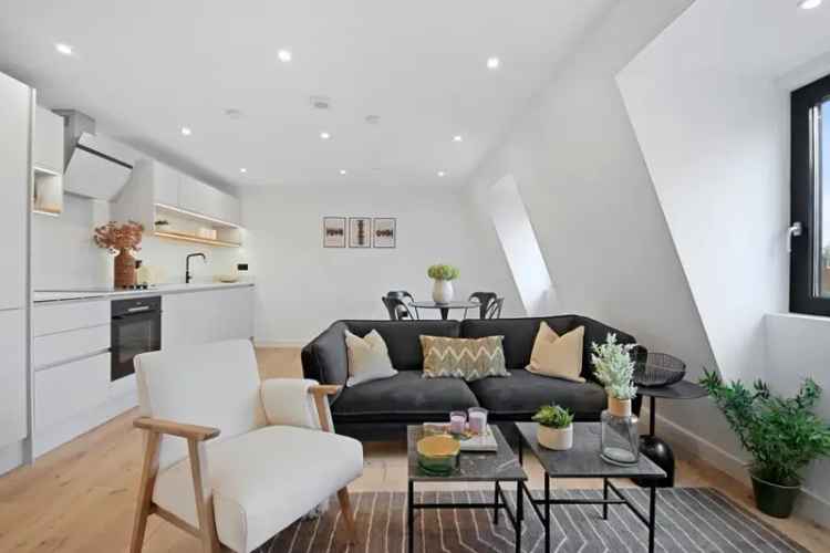 1 Bedroom Flat for Sale near Brentwood Elizabeth Line Station