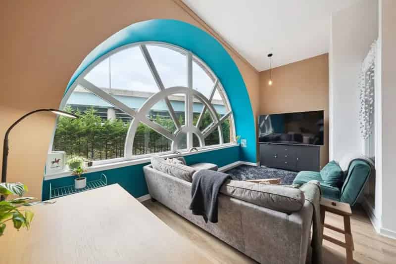 2-Bed Apartment Near West End Glasgow City Centre