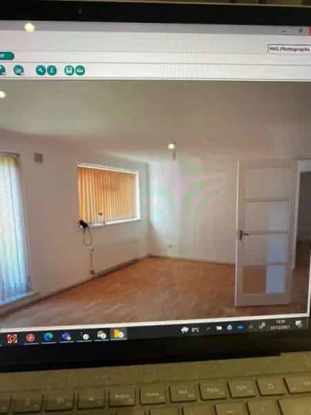 Spacious 2-Bedroom Flat Near Jubilee Line and M1