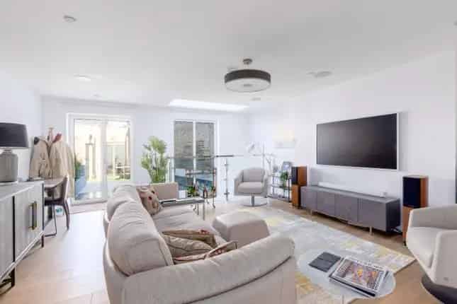3/4 Bedroom Townhouse for Sale in London