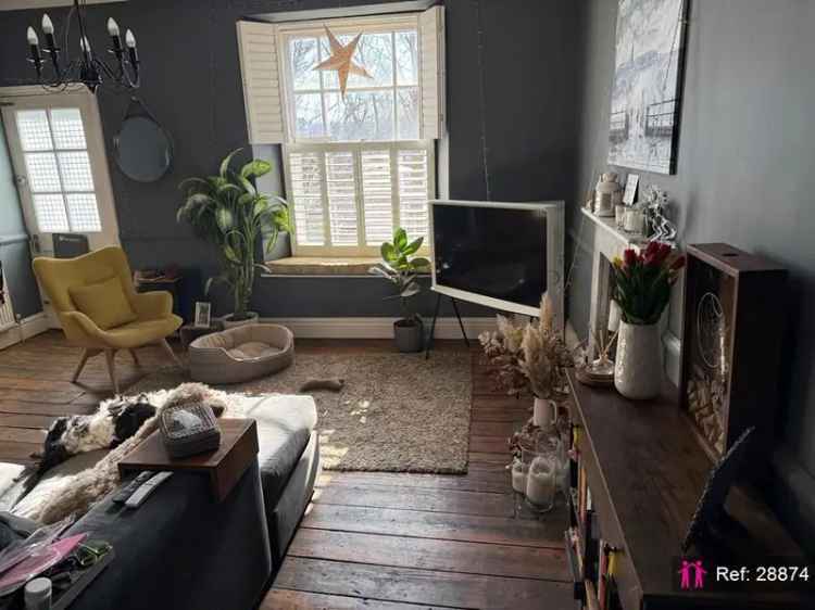 2 Bedroom Ground Maisonette for Sale