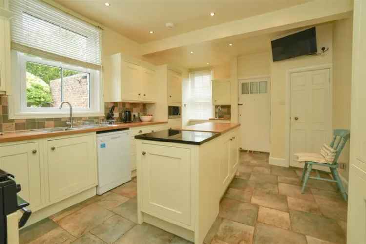 4 Bedroom Detached House For Sale in Haxby