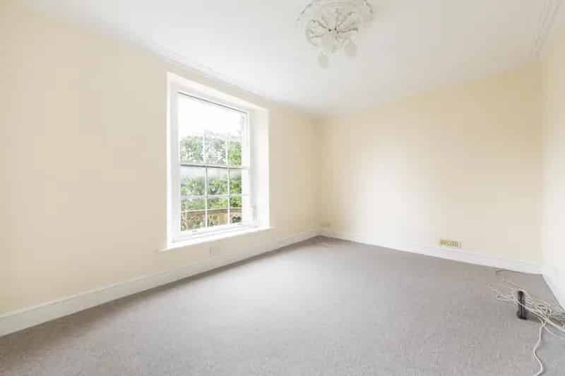 3 Bedroom Apartment Cotham Parking Space Great for Sharers