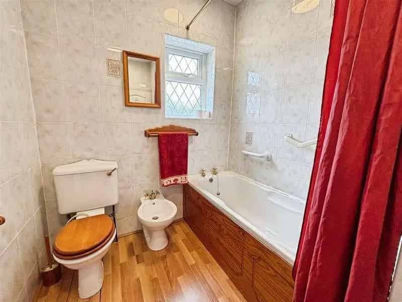 3 Bed House For Sale No Onward Chain Bradford