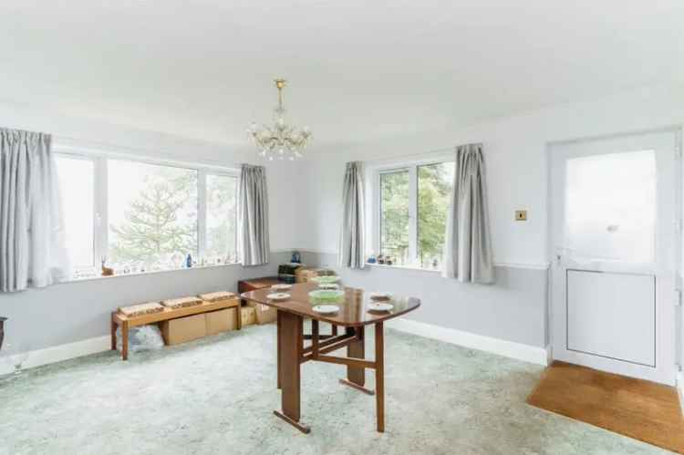 House For Sale in Seymour Road, Teignbridge, England