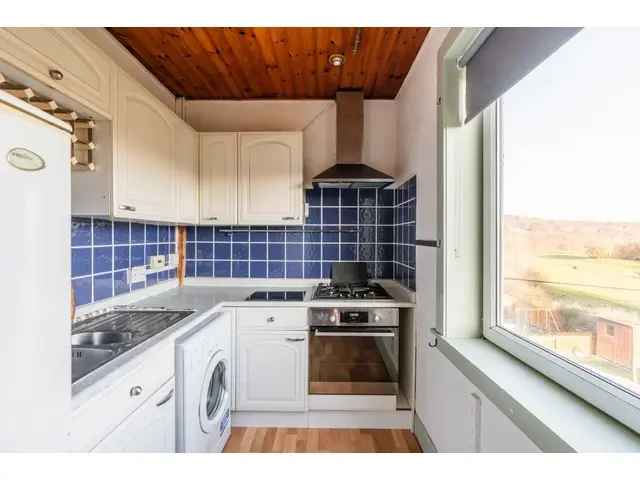 2 bedroom flat  for sale