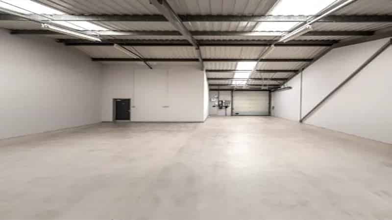 Warehouse Unit Slough Trading Estate 1947 sq ft