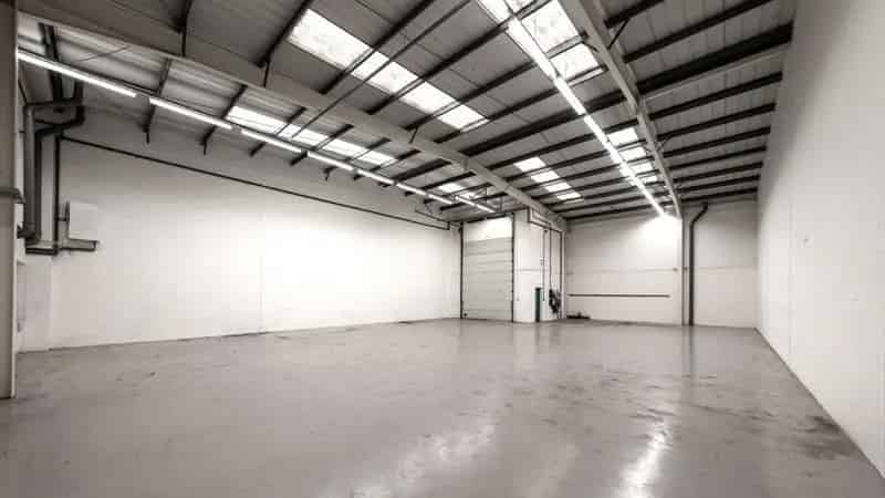 Warehouse Distribution Unit 5940 sq ft Yeovil Road