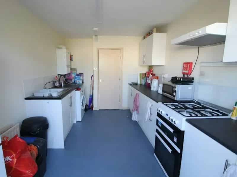 3 Bed Terraced House HMO Near Brighton Station
