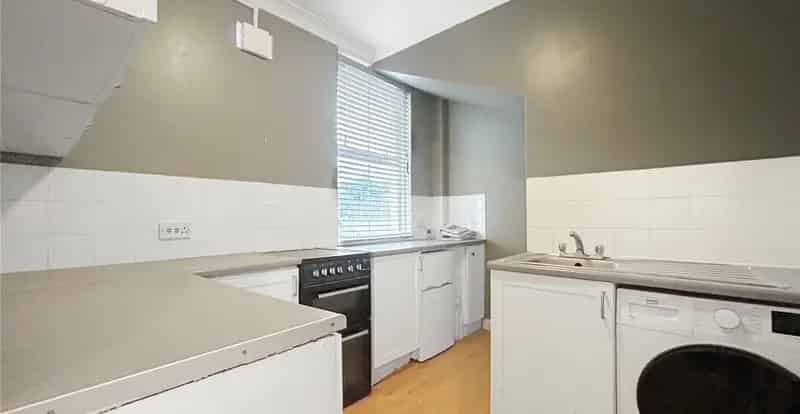 1 Bedroom Flat for Sale Rainham Central