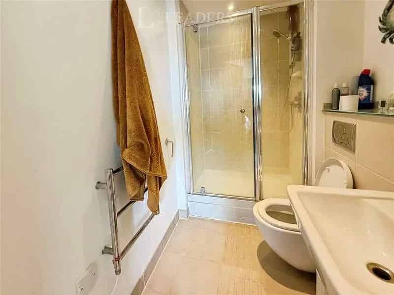 2 Bed Flat for Sale Gunwharf Quays Portsmouth