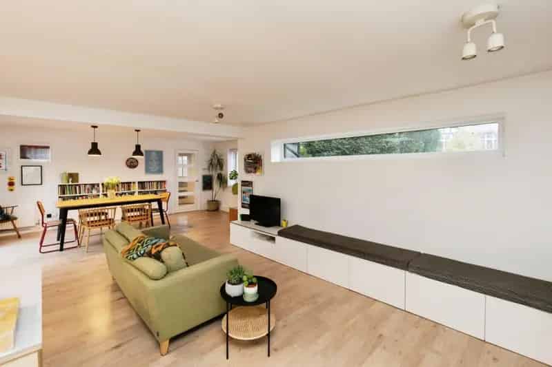 4 Bedroom Detached House For Sale Near Salford Royal Hospital
