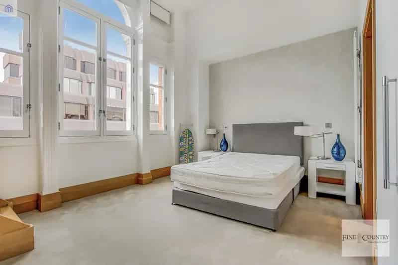 Luxury 3-Bedroom Penthouse Duplex in the City