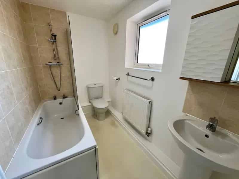 2 Bedroom Flat For Sale May Hill Views Allocated Parking