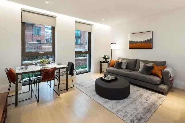 Flat for Sale in Campden Hill London W8